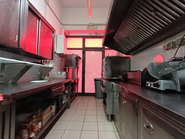 negozio in vendita a Montesilvano