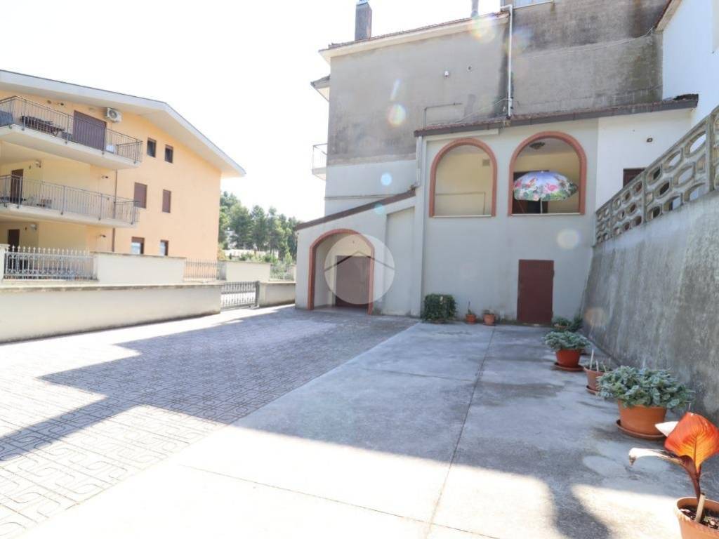 appartamento in vendita a Montesilvano in zona Montesilvano Colle