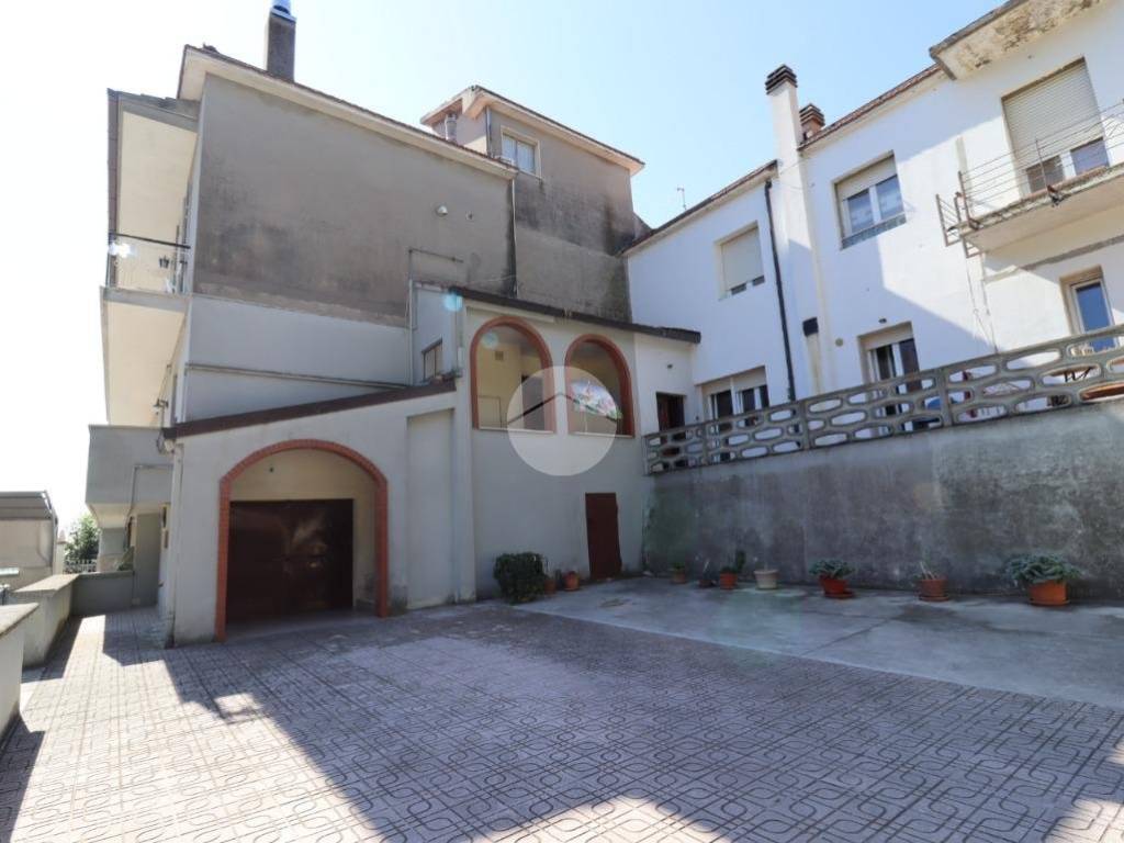 appartamento in vendita a Montesilvano in zona Montesilvano Colle
