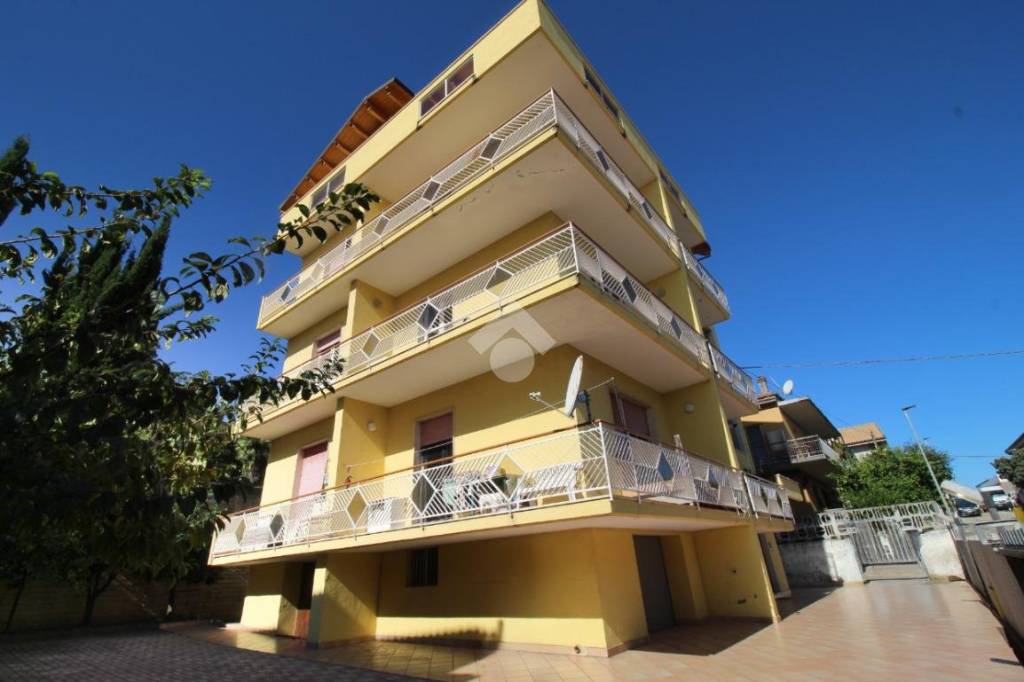 appartamento in vendita a Montesilvano in zona Montesilvano Colle