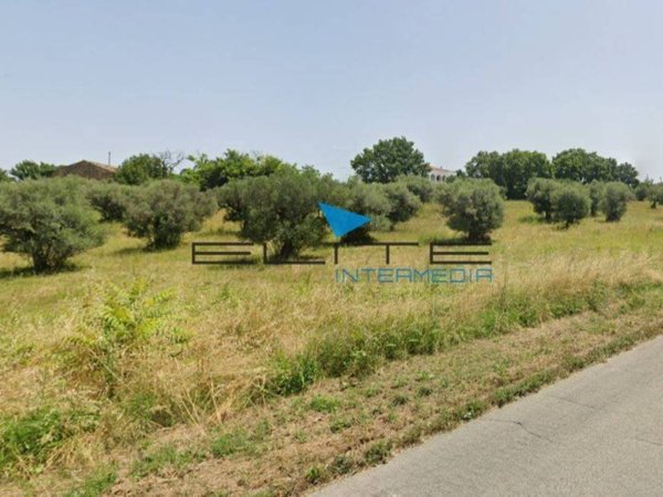 terreno agricolo in vendita a Montesilvano in zona Montesilvano Colle