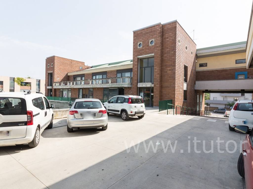 ufficio in vendita a Montesilvano