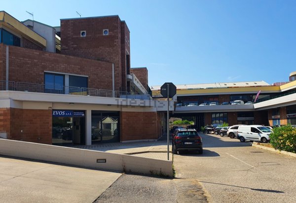 ufficio in vendita a Montesilvano