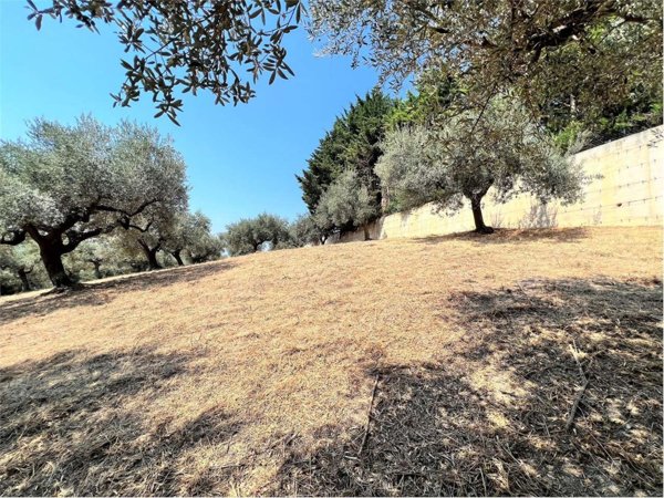 terreno edificabile in vendita a Montesilvano