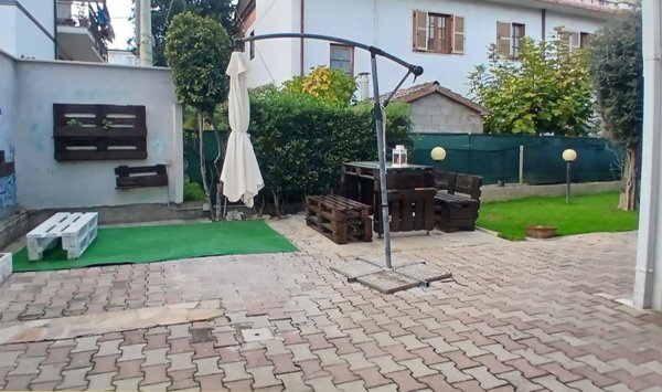 casa indipendente in vendita a Montesilvano