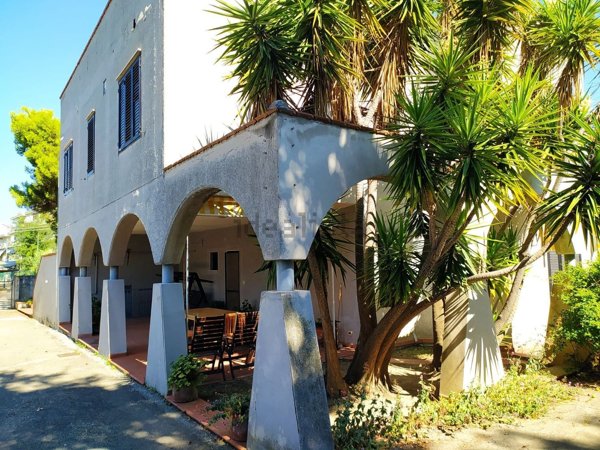 casa indipendente in vendita a Montesilvano