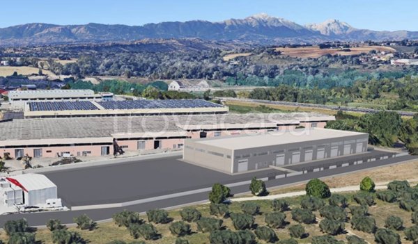 locale commerciale in vendita a Montesilvano