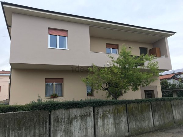 casa indipendente in vendita a Montesilvano