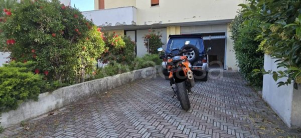 locale commerciale in vendita a Montesilvano