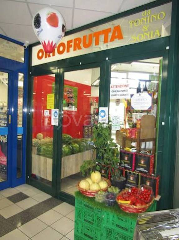 negozio in vendita a Montesilvano