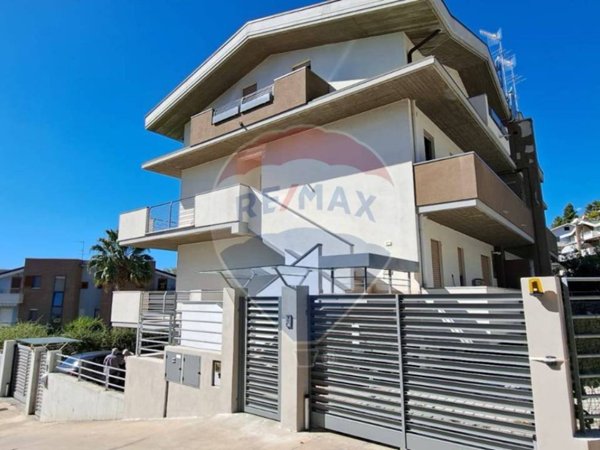 appartamento in vendita a Montesilvano in zona Montesilvano Colle