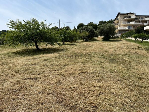 terreno edificabile in vendita a Montesilvano