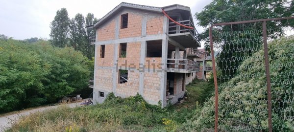 casa indipendente in vendita a Montesilvano