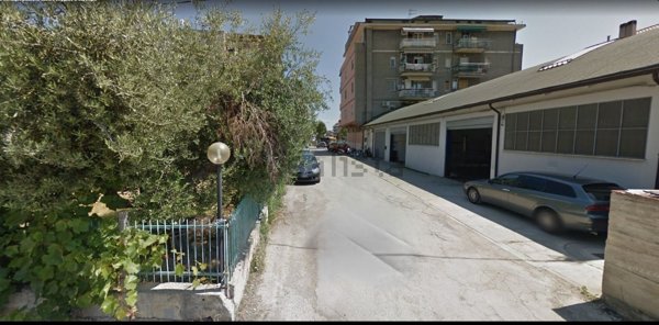 locale commerciale in vendita a Montesilvano