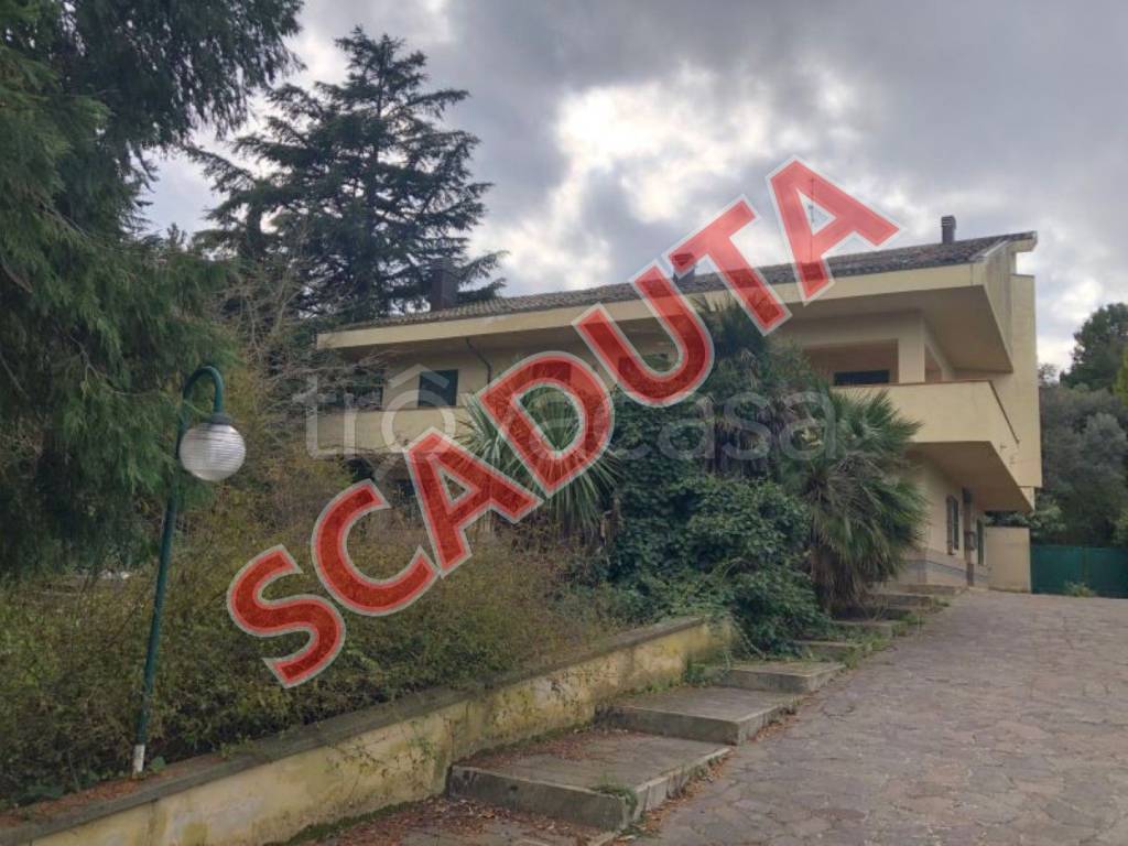 casa indipendente in vendita a Montesilvano