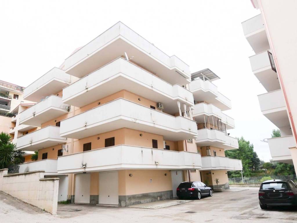 appartamento in vendita a Montesilvano in zona Montesilvano Colle
