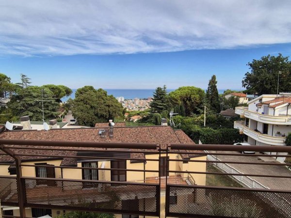 appartamento in vendita a Montesilvano in zona Montesilvano Colle