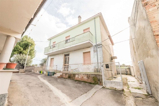 appartamento in vendita a Montesilvano in zona Montesilvano Colle