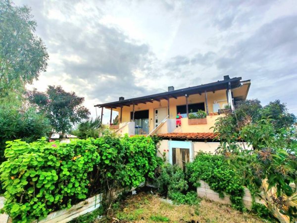 casa indipendente in vendita a Montesilvano in zona Montesilvano Colle