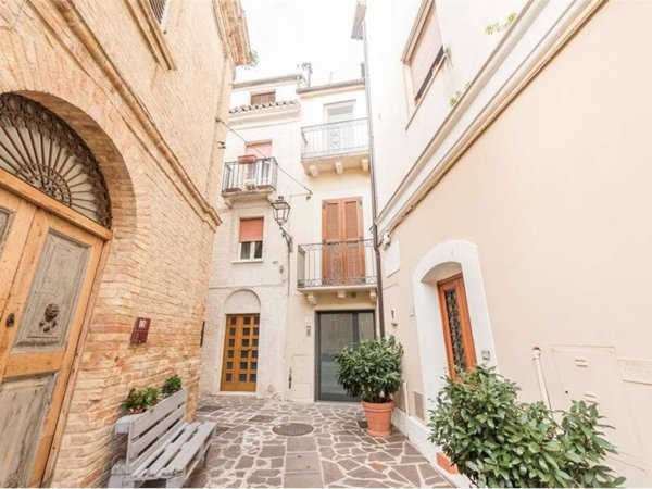 appartamento in vendita a Montesilvano in zona Montesilvano Colle