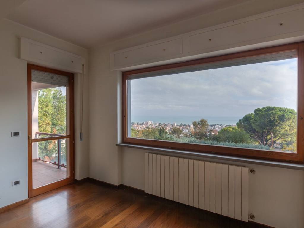 appartamento in vendita a Montesilvano in zona Montesilvano Colle