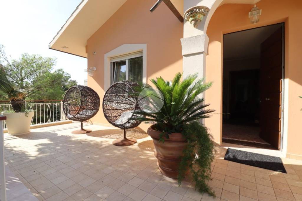 casa indipendente in vendita a Montesilvano