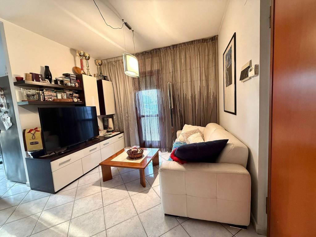 appartamento in vendita a Montesilvano in zona Villa Carmine