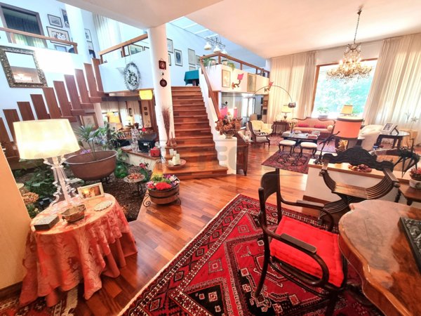 casa indipendente in vendita a Montesilvano