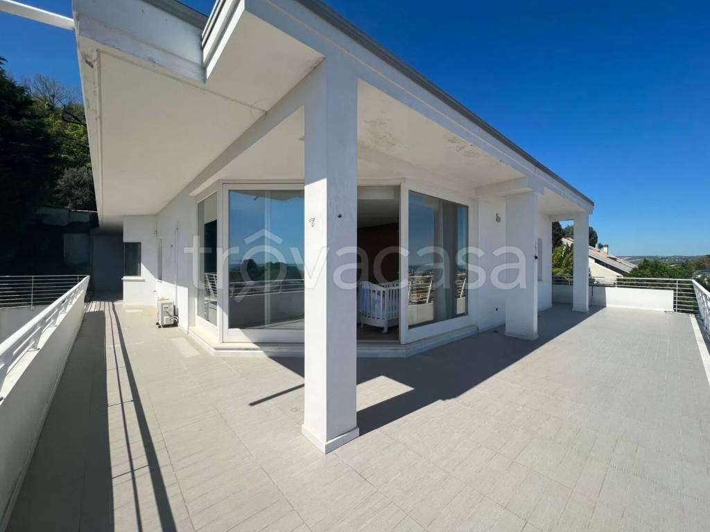 casa indipendente in vendita a Montesilvano in zona Montesilvano Colle