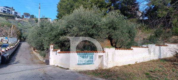 terreno edificabile in vendita a Montesilvano in zona Montesilvano Colle