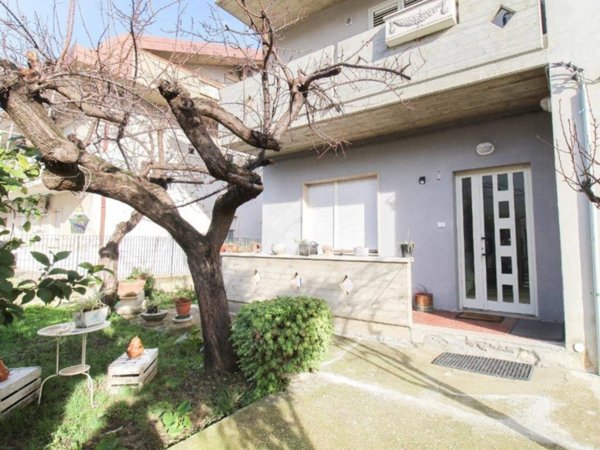 appartamento in vendita a Montesilvano in zona Villa Carmine