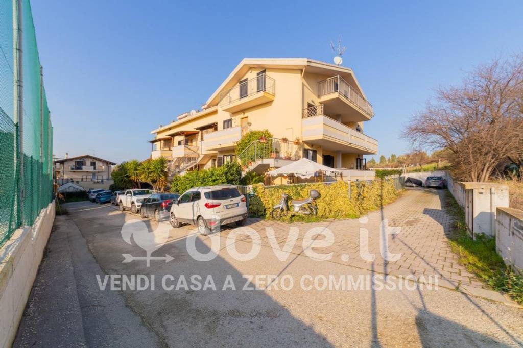 casa indipendente in vendita a Montesilvano