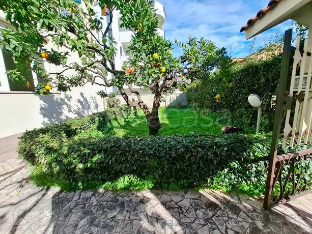 casa indipendente in vendita a Montesilvano