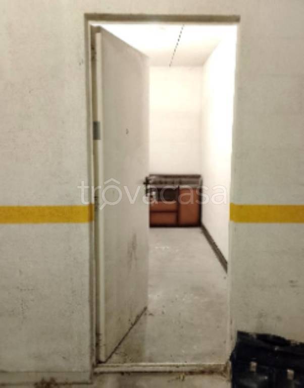 locale commerciale in vendita a Montesilvano