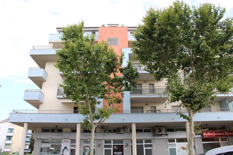 appartamento in vendita a Montesilvano in zona Montesilvano Marina