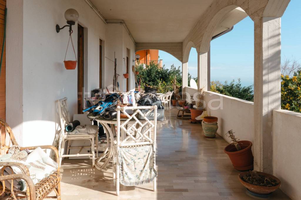 appartamento in vendita a Montesilvano in zona Montesilvano Colle