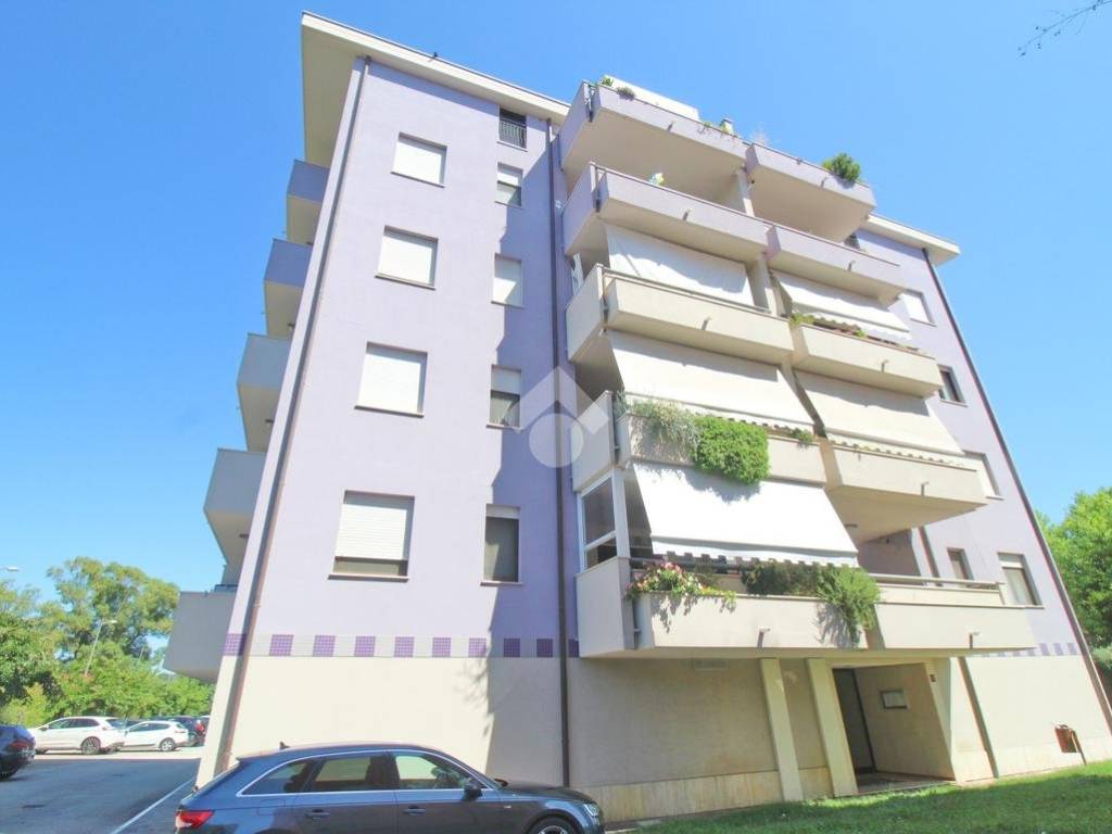 appartamento in vendita a Montesilvano in zona Villa Carmine