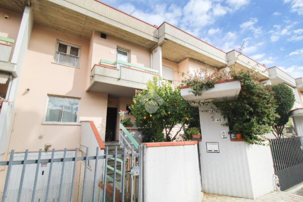 casa indipendente in vendita a Montesilvano