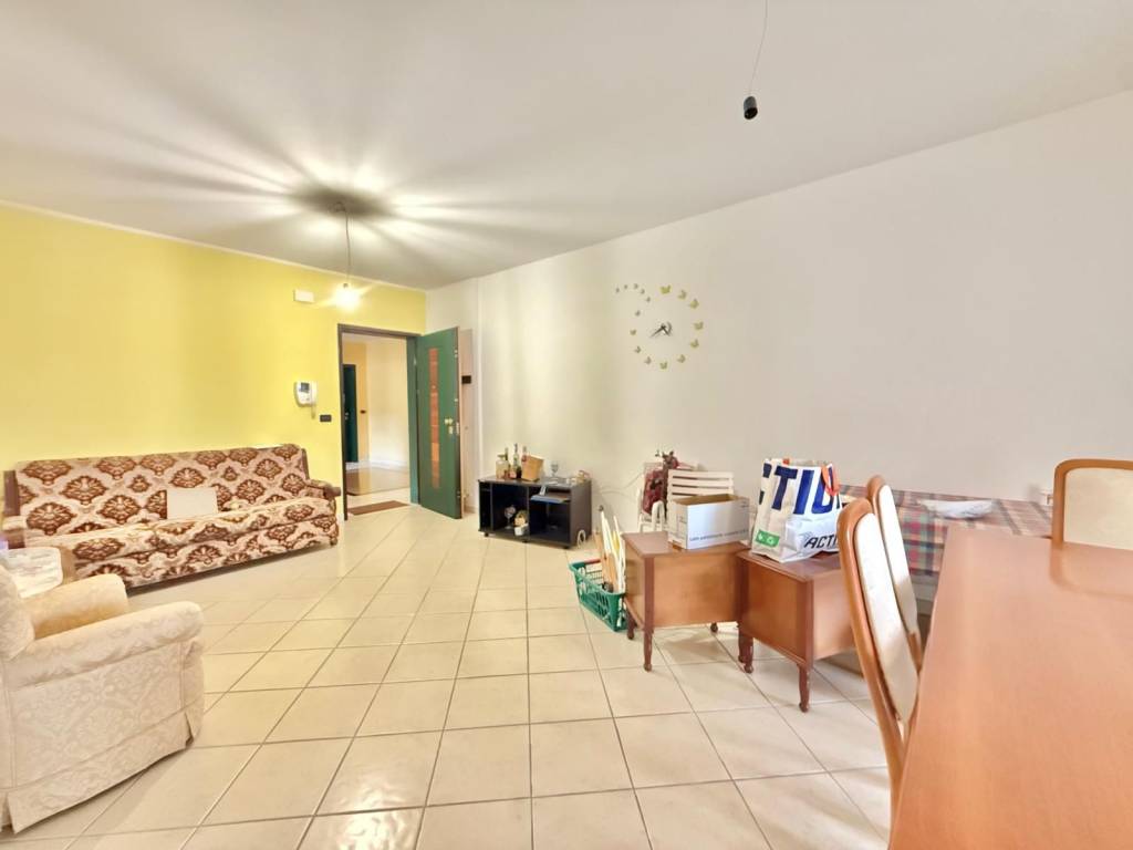 appartamento in vendita a Montesilvano in zona Villa Carmine