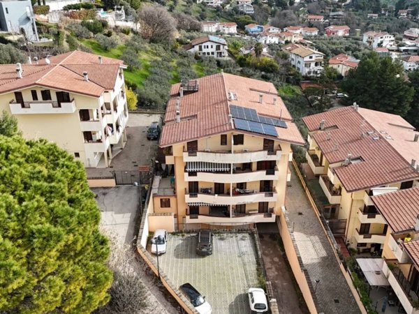 appartamento in vendita a Montesilvano in zona Montesilvano Colle