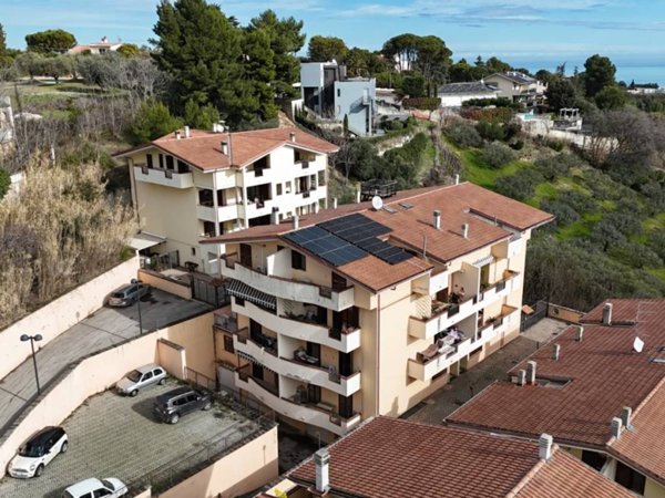 appartamento in vendita a Montesilvano in zona Montesilvano Colle