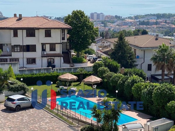 casa indipendente in vendita a Montesilvano