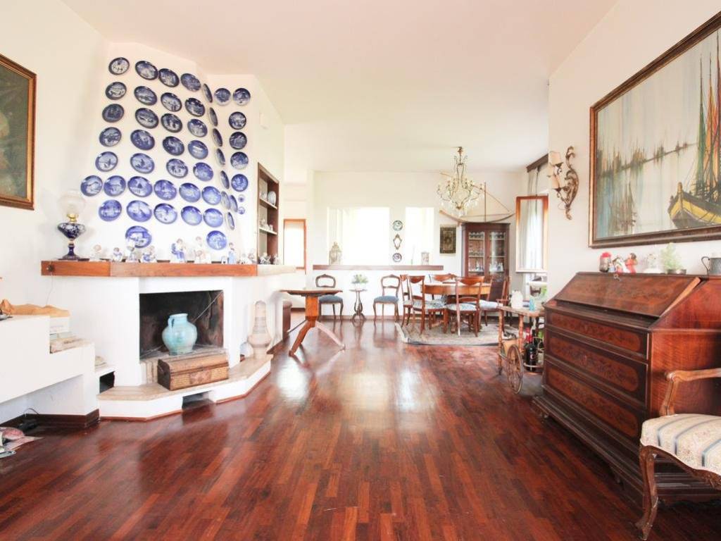 casa indipendente in vendita a Montesilvano in zona Montesilvano Colle