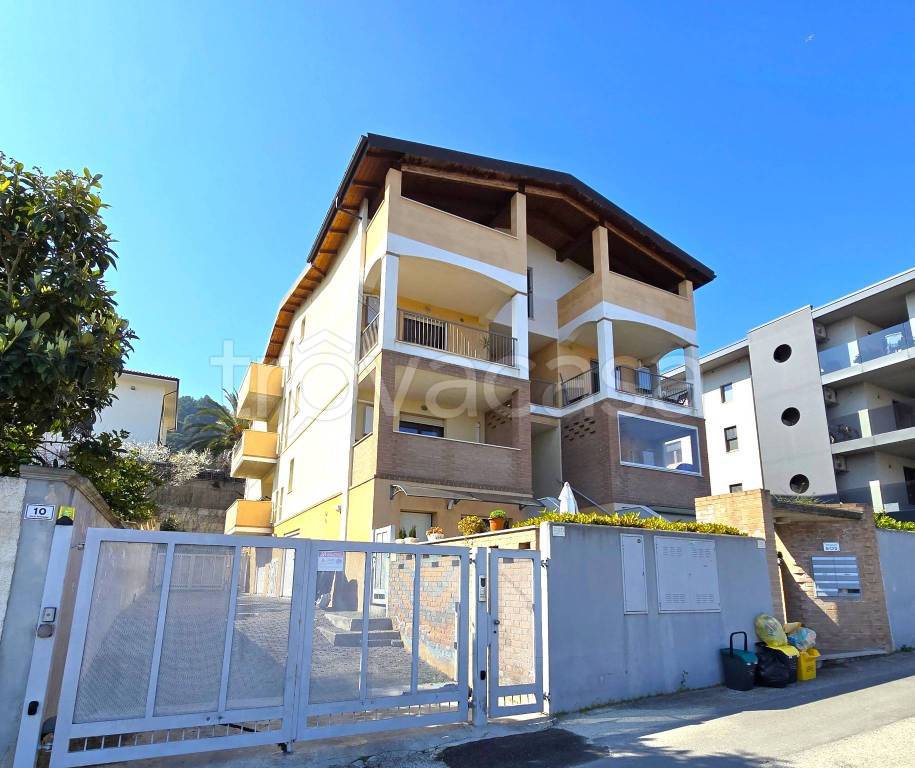 appartamento in vendita a Montesilvano in zona Montesilvano Colle