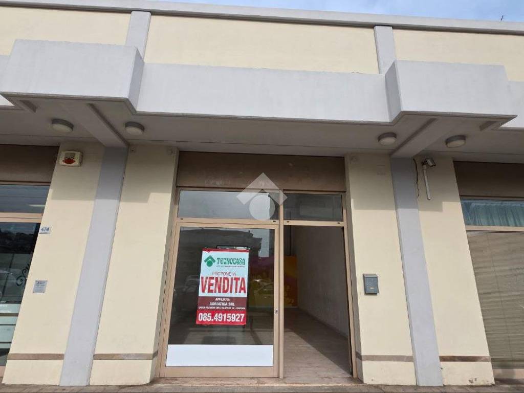 negozio in vendita a Montesilvano