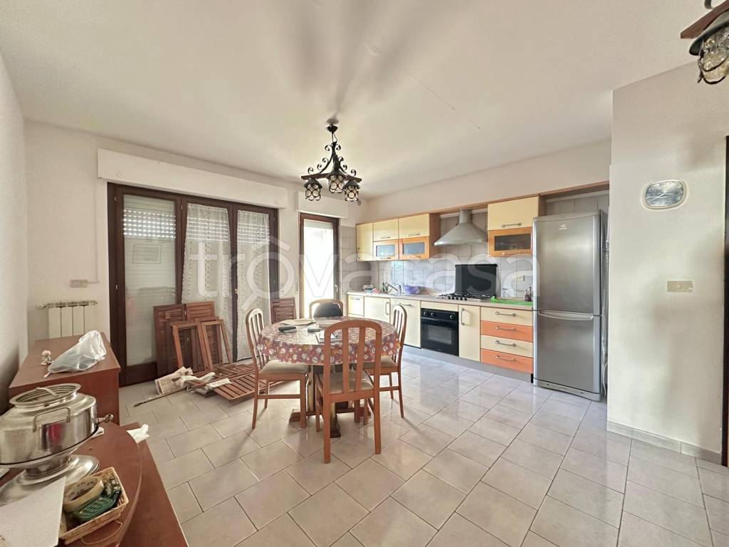 appartamento in vendita a Montesilvano in zona Villa Carmine