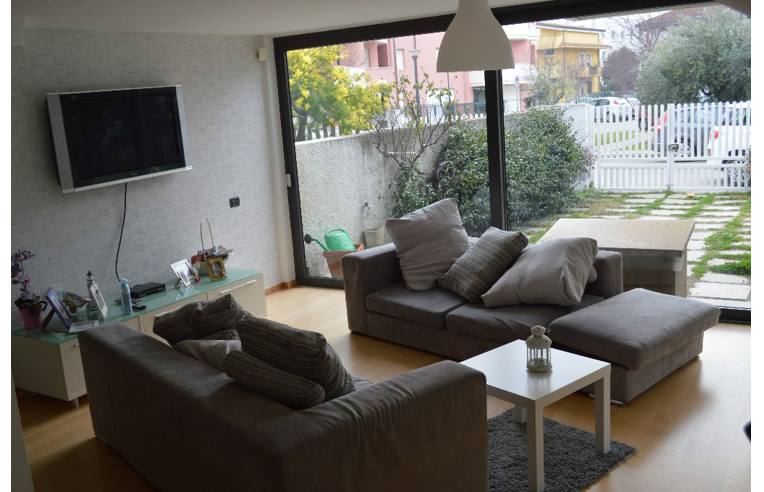 casa indipendente in vendita a Montesilvano