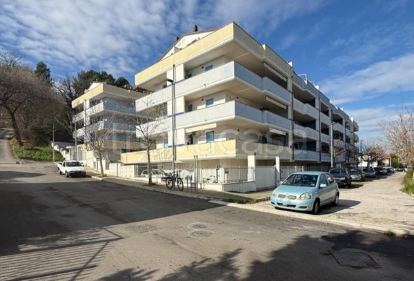 appartamento in vendita a Montesilvano in zona Montesilvano Colle