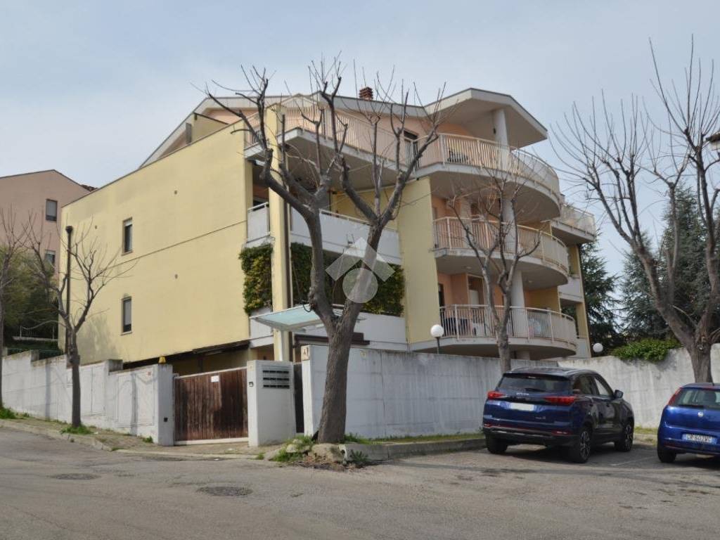 appartamento in vendita a Montesilvano in zona Montesilvano Colle