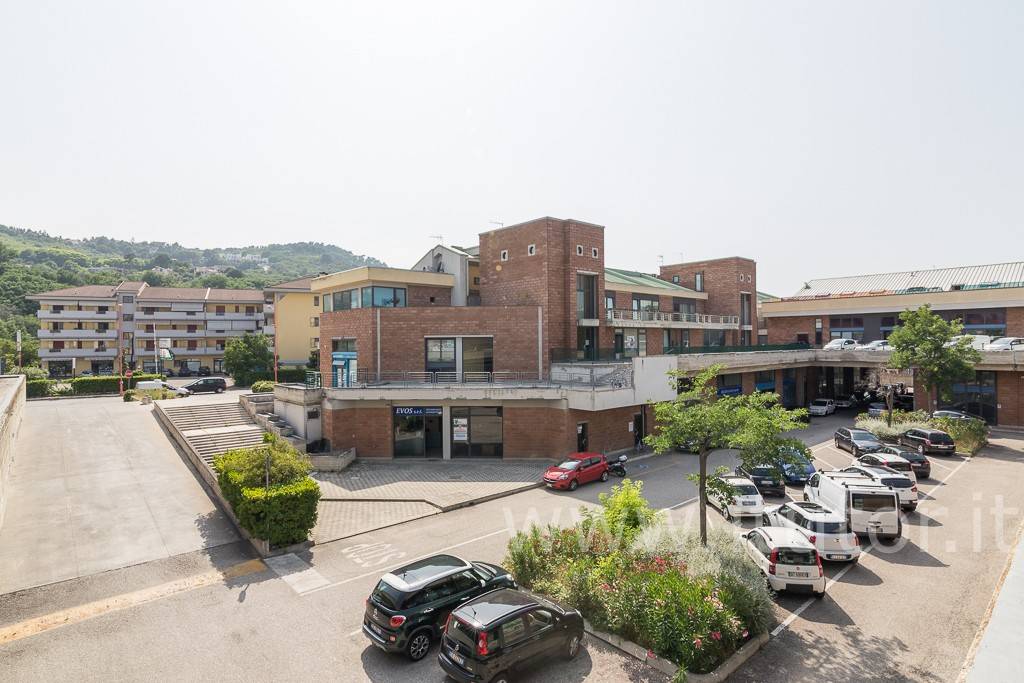 ufficio in vendita a Montesilvano